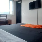 Piso Familiar Y Habitaciones Multiples En Corferias Cerca Aeropuerto Embajada